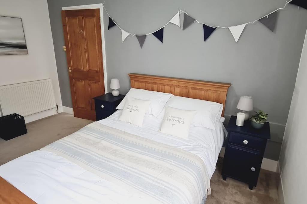 Beach View, 4 Bedroom House Opposite The Sea! Sleeps 10 Sandgate Exterior foto