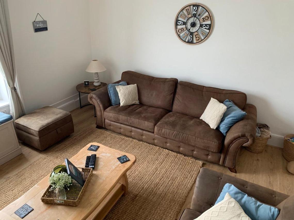 Beach View, 4 Bedroom House Opposite The Sea! Sleeps 10 Sandgate Exterior foto
